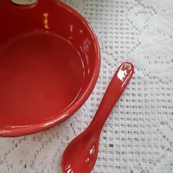 Tastefully Simple Red Dip Crock with spoon - Picture 3 of 7